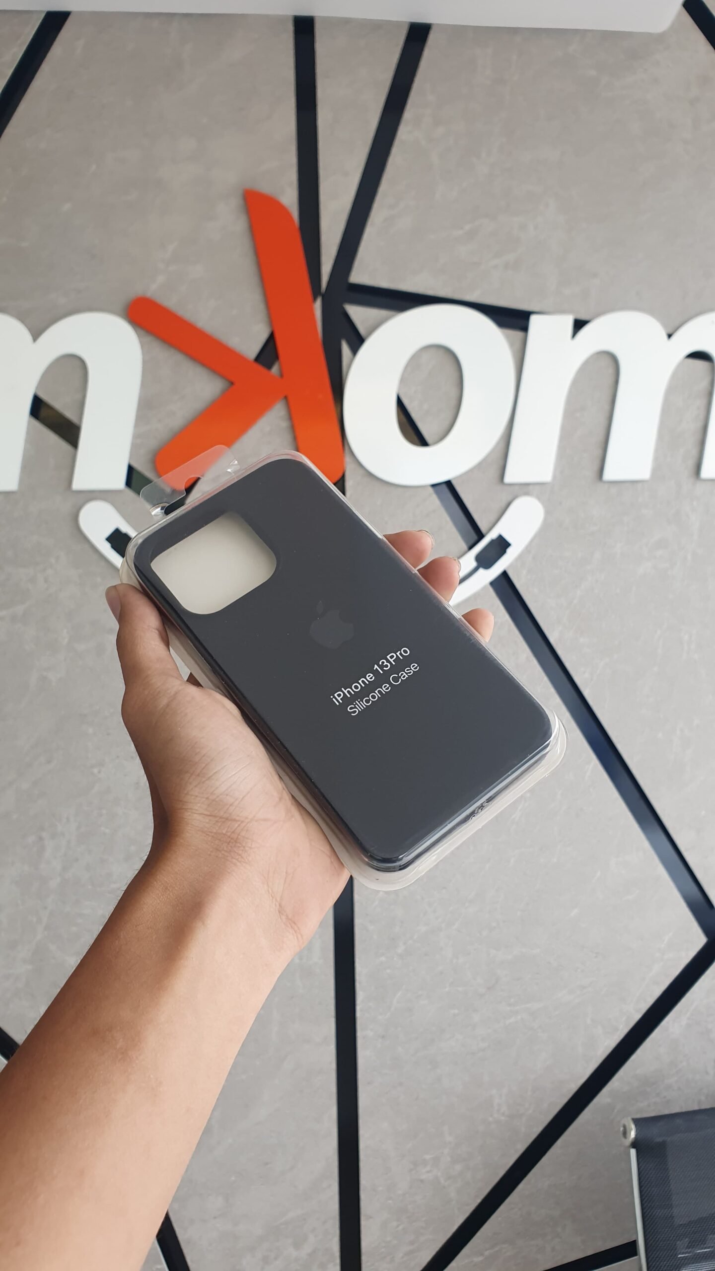 iPhone 13 Pro Black Colour Case